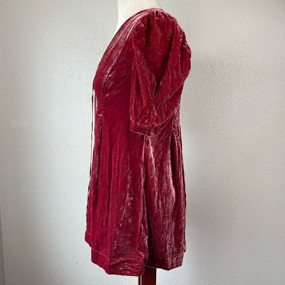 NWOT Red Velour V-Neck Tunic Top Size XS - Picture 3 of 7